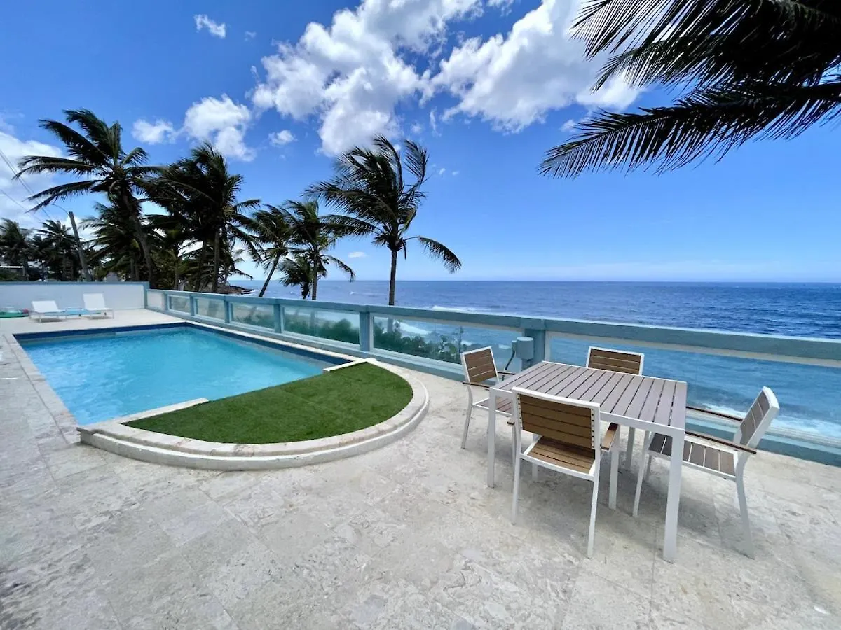Kikita Beachfront Condo With Pool Dorado